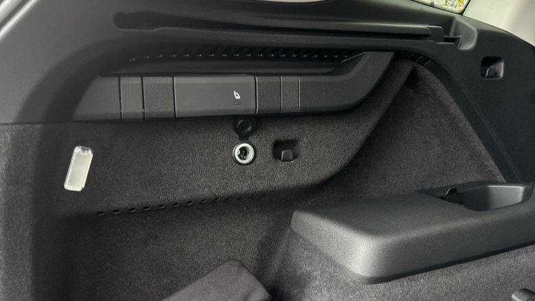 Volkswagen Tayron 2.0 TDI Elegance 5dr DSG7 [7 Seat] Diesel Estate